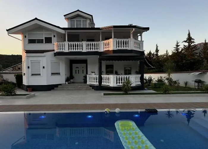 Vini Luxury 别墅 地拉那