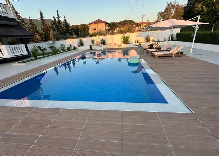 别墅 Vini Luxury *